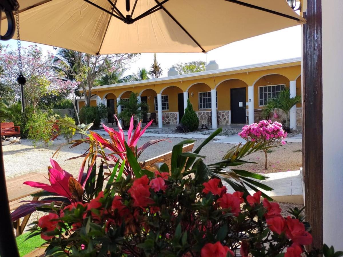 Villa Gabriela Celestun -Hotel & Restaurant Exterior photo