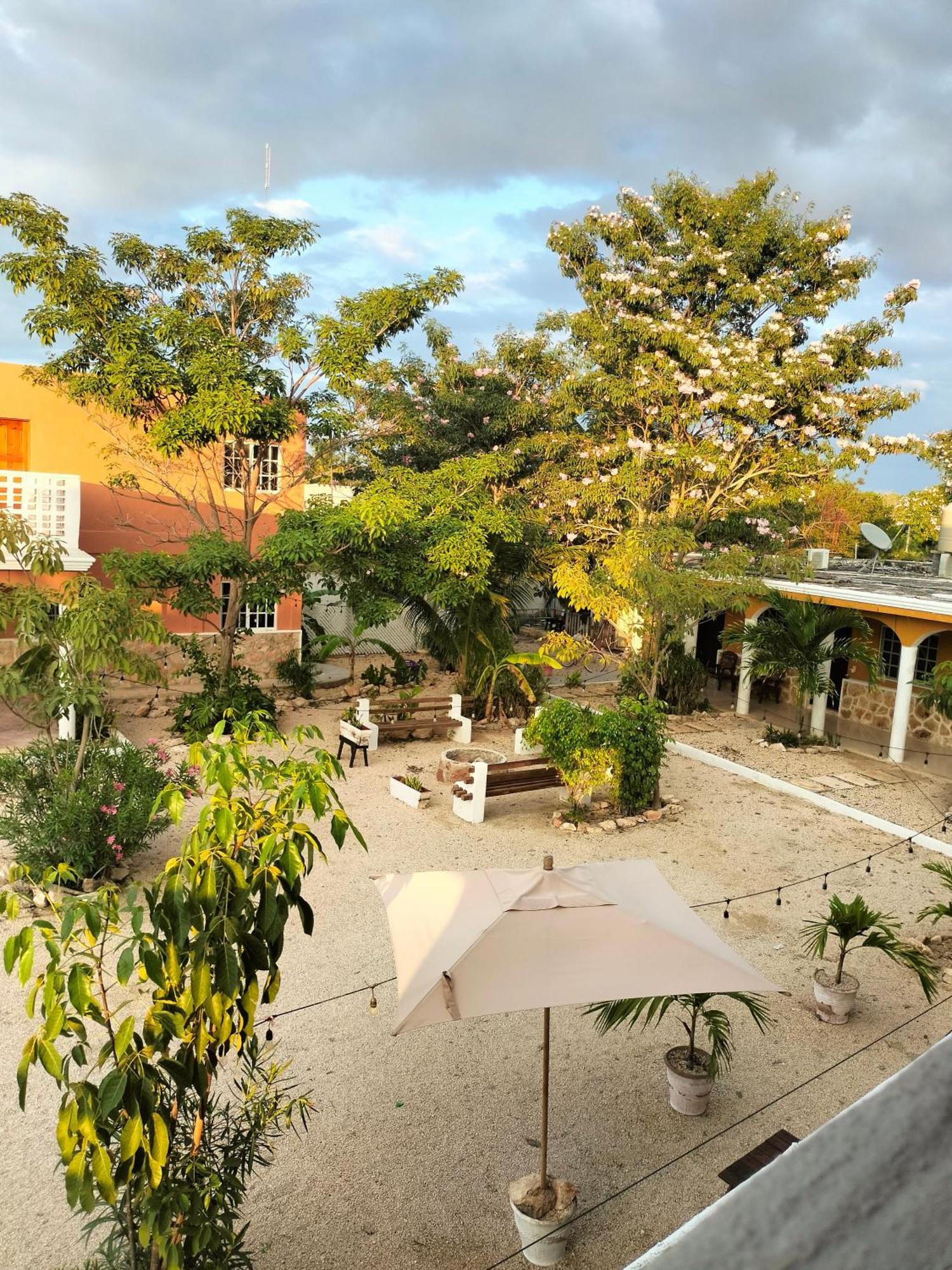 Villa Gabriela Celestun -Hotel & Restaurant Exterior photo